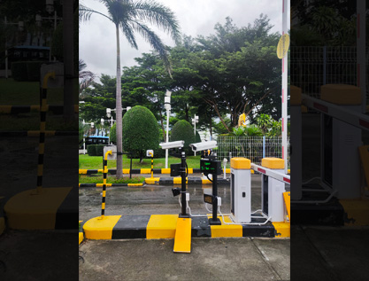 ผลงานติดตั้ง ไม้กั้นรถยนต์ + กล้องอ่านป้ายทะเบียน LPR หมู่บ้านกอล์ฟวิว (Golf View)